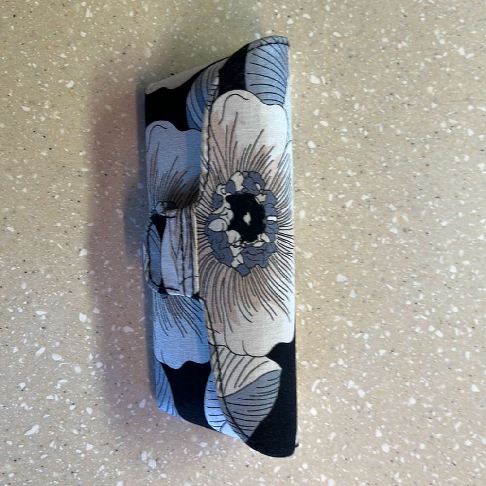 Vera Bradley eye glasses case